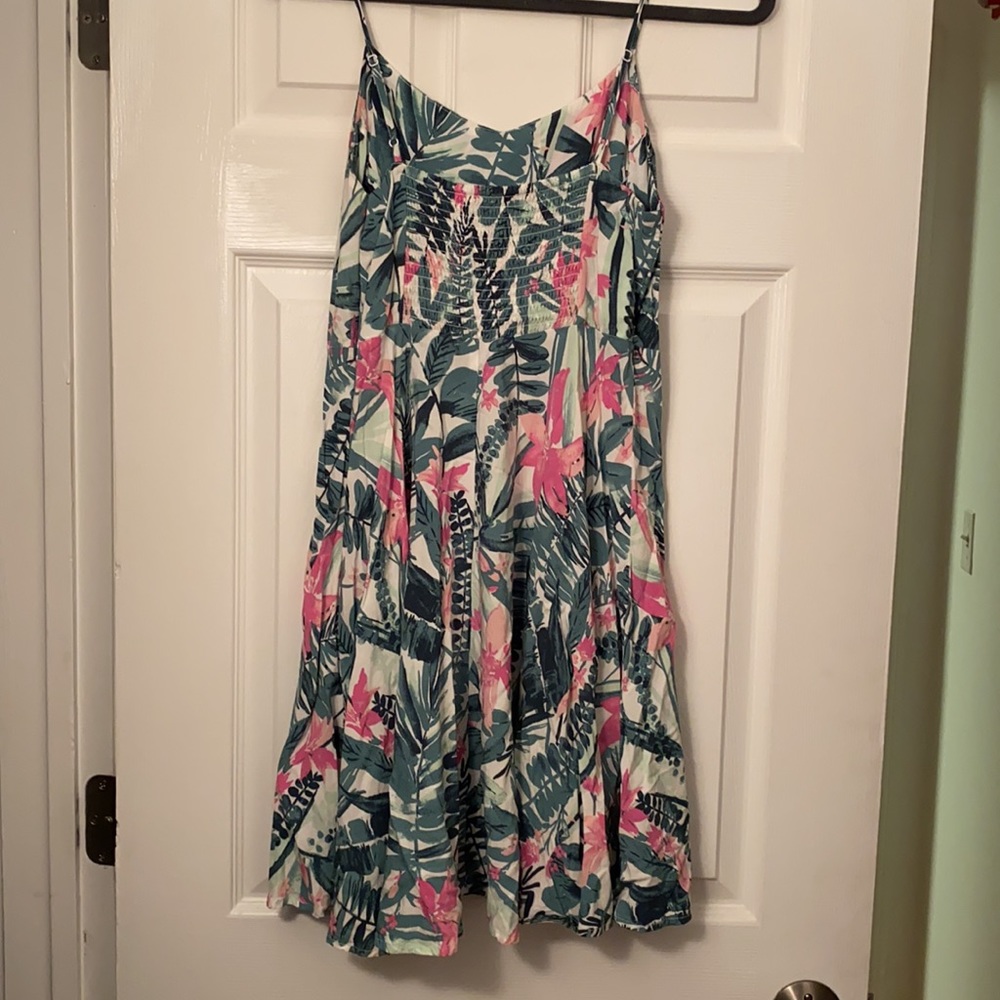 Sundress - Picture 3 of 4